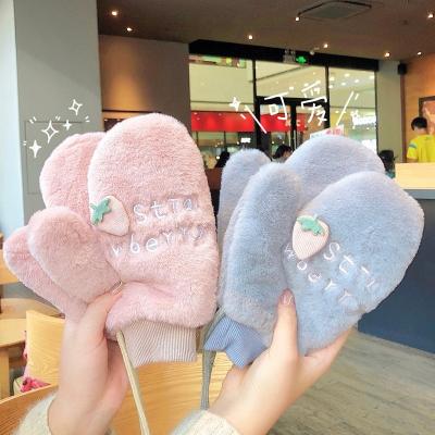 China Cute Heat Strawberry Pattern Thicken Plush Ladies Winter Warm Teen Gloves for sale