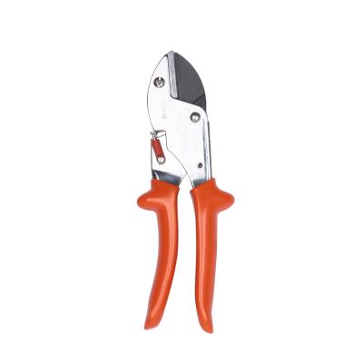 China Professional Universal Garden Cutting Shears Scissors Hand Pruner Garden Shears Bypass Pruner Cutting Scissors for sale