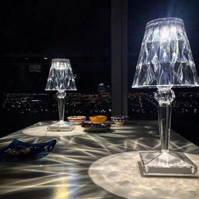 China Modern Luxury Led Rechargeable Crystal Table Lamps Atmosphere Lamp Battery Transparent Acrylic Lamp For Hotel Restaurant for sale