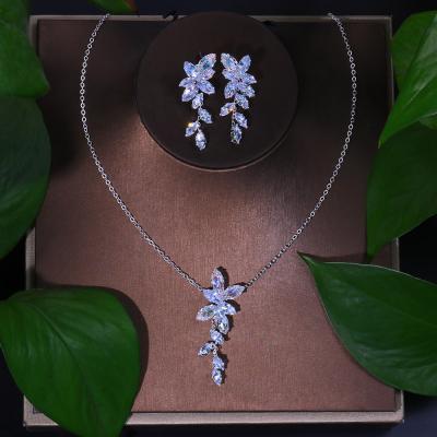 China Zircon Necklace Set Fashion Flower Necklace Earrings Simple Environmental Friendly Bride Bridesmaid Jewelry for sale