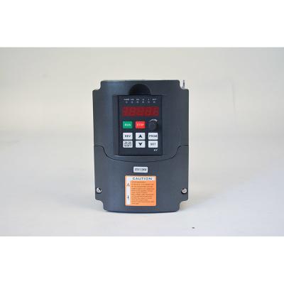 中国 DE ストック 3KW Huanyang 220V VFD インバーター 入力 1 / 3 段階 出力 3 段階 スピンドル速度コントローラ 販売のため