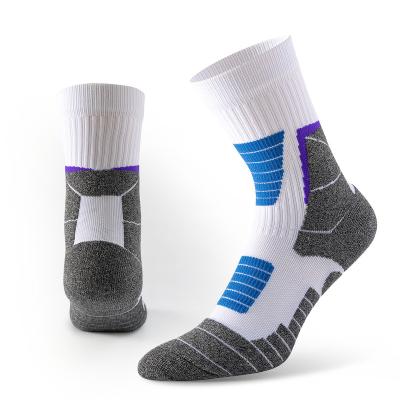 China OEM LOW MOQ Logo Sports Socks Half Terry Basketball Seamless Crew Socks QUICK DRY Custom Made High Quality Mens Socks for sale