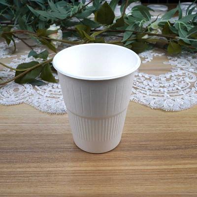 China Biodegradable Paper Cup With Lid 100% Sugar Cane Biodegradable Paper Pulp Waterproof Cold Drinks Bamboo Black Coffee Emboss Logo for sale