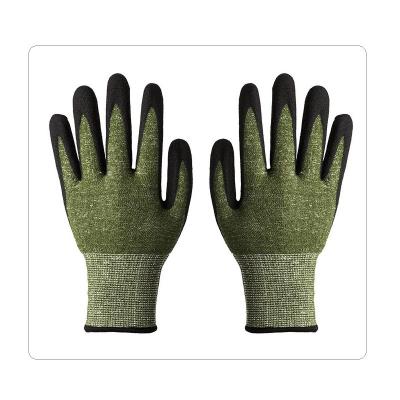 China Machine Repairing Green HPPE Knitted 18 Gauge ANSI Level 2 Cut Resistant Gloves for sale