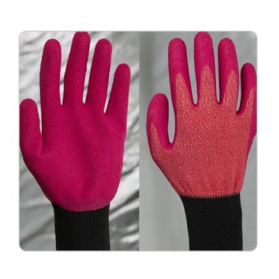 Cina L'immagazzinamento della palma di gomma variopinta di Rose Red Polyester Knitting With ha ricoperto i guanti in vendita