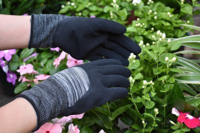 Chine 13 la paume de plongement du latex 3/4 de mesure a enduit des gants pour l'équilibre et le transport de jardinage à vendre