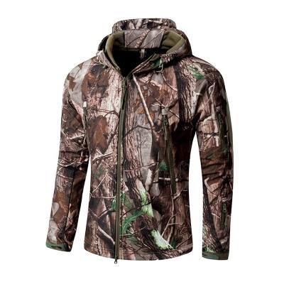 China Wholesale Water In The Hooded Shell Tactical Jacket Outdoor Camouflage Hunting Soft Fleece Men's Hooded Jacket for sale