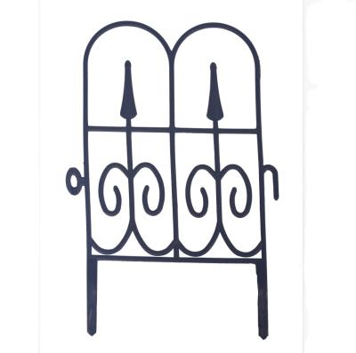 China Chinese Decorative Plastic Small Size Easily Assembled Easily Insert Fence Panel Wholesale Privacy Garden Fence for sale