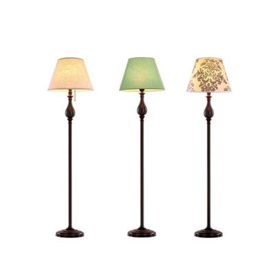 China 2022 Modern Hot Sale Living Room Study Iron Simple Retro Floor Lamp European Vertical Lamp for sale