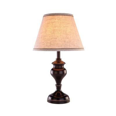 China Modern Luxury Modern Hotel Table Lamp Home Decoration Living Room Table Lamp with Canvas Cover for sale