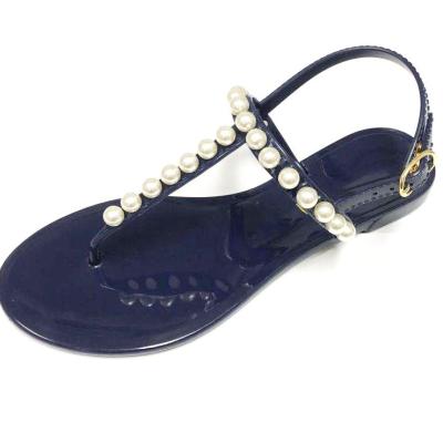 China 2022 new style women sandals flat sandal anti-slip fancy women luxury casual flat rivet ladies Jelly Shoes for sale