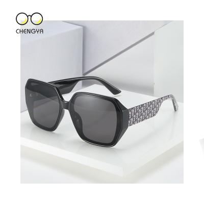 China Fashion sunglasses new style ladies shape European sunglasses and American fashionable sunglasses for sale