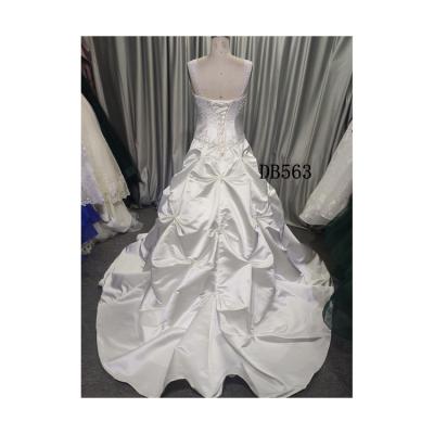 China Factory stitching rhinestone lace breathable professional white satin wedding dress puffy wedding dress for women for sale