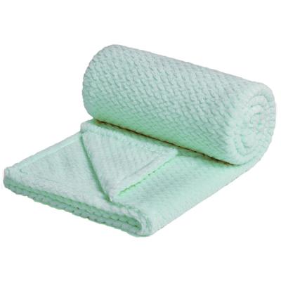 China Super Soft Cheap Wholesale Woolen Blankets Anti-pilling Lovely Baby Blanket for sale