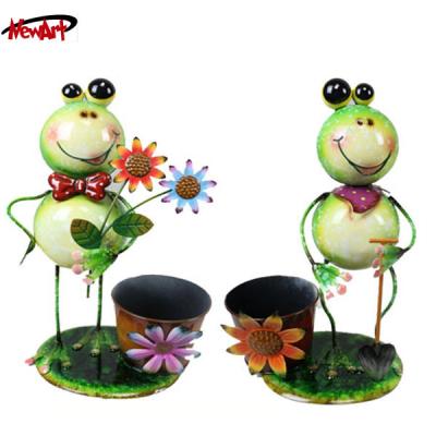 China Green Frog Cheap Planter Pots Art Decor Flower Cast Iron Frog Hand Drawing Antique Flower Pot for sale