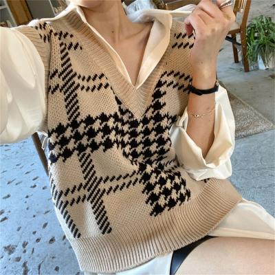 China Autumn Winter Viable V-Neck Knitted Vest Women Casual Loose Sleeveless Outwear Knit Tanks Tops Sweater Vest for sale