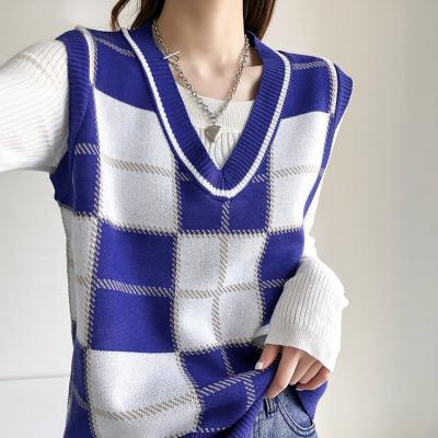 China Autumn Retro Plaid Sweater Tanks 2021 Breathable For Women Loose V Neck Vest Sleeveless Ins Female Style Knitted Outwear Tops For Girls for sale