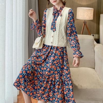 China Office Anti-Static Ladies Bow Neck Women Floral Print Dresses Autumn New Long Sleeve Female 2021 Pleated Chiffon A-line Dress Mujer Vestidos for sale