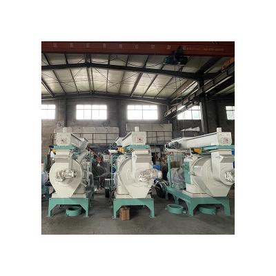 China Farms Manufacturers Sell Sawdust Pelletizer Biomass Ring Die Sawdust Pellet Machine for sale