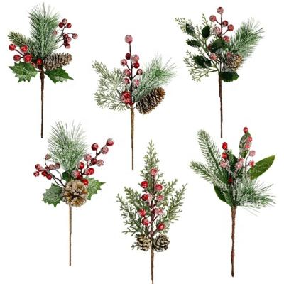 China Christmas Decoration Christmas Ornaments Red Christmas Decorations Cuts Fruit Pinecone Flower Pine Needle Cuts Christmas Tree Decoration for sale