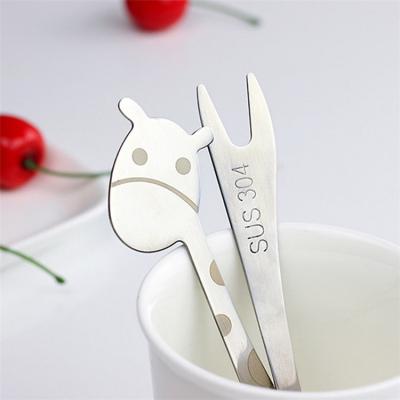 China Sustainable Innovative Giraffe Shape Forks Handy Stainless Steel Children Tableware Fruit Cake Fork for sale