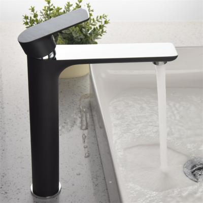 China Metered Faucets Copper Sink Basin Faucet Single Hole Single Handle Hot And Cold Faucet for sale