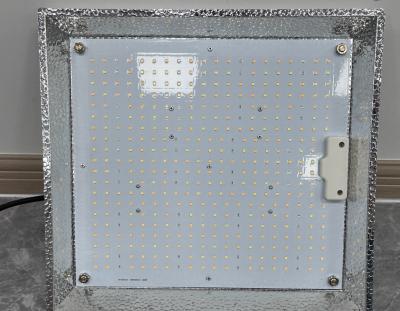 China Panel cuántico de luz de crecimiento LED personalizado de 1500W con cobertura de 2x2 pies en venta