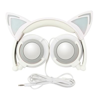 China Cute Earphone Cat Ear Earphone with Glowing Led and 3.5mm Plug for Kids Online Study for sale