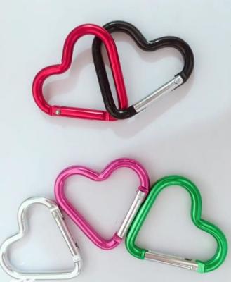 China Heart Shaped Assorted Color Aluminum Carabiner Aluminum Snap Hook for sale