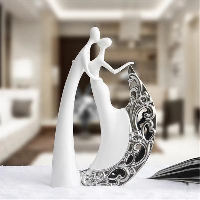 China Custom Wedding Ceramic Art Decor Couple Abstraction Body Figurine Table Character Decoration for sale