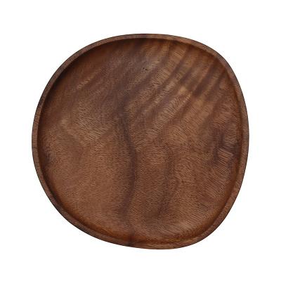 China New Arrival Sustainable Acacia Wood Platter Wedding Dinner Serving Wooden Charger Dishes for sale