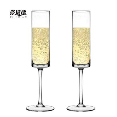 China New classic/postmodern new design champagne coupe glass factory wholesales custom mouth blown flute glass champagne logo champagne glass for sale