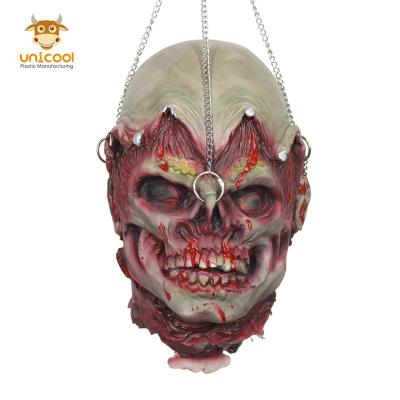 China Hot Sale Factory Price Scary Props Halloween Decoration Creepy Hanging Zombie Head for Parties for sale