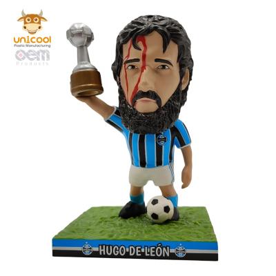 China Oem Collectible Mini Soccer Player Pop Action Figure Pvc Of Brazil Soccer Supperstar Hugo De Leon for sale