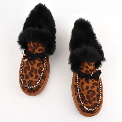 China Hot Wholesale Designer Factory Designer Shoes Massage New Women Fake Fur Moccasins Doug Boots Outdoor Fluffy Yellow for sale