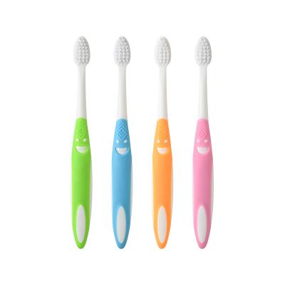 China High quality soft hair Hanling 2003 high quality smile face cartoon plastic children gently stiffen children with toys toothbrush toothbrush for sale