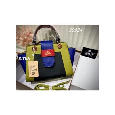 China Famous Fashion Woman Wallet Designer Totes Brands Matching 2 Color Handbags In 1 Sets for sale