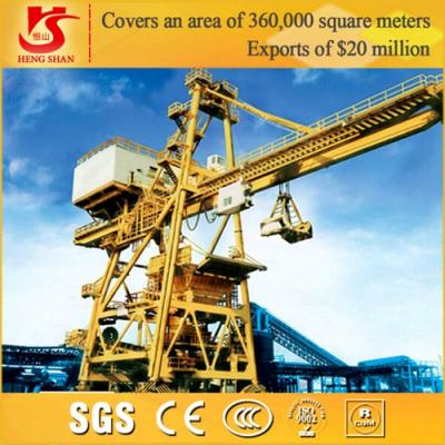 China Loading & Unloading Offshore Pedestal 360 Degree rotation portal crane for sale