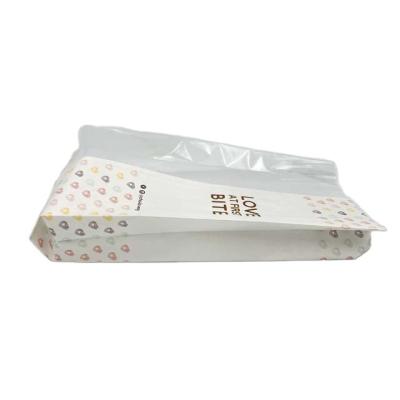 China Factory Recyclable Window Cake Bread Bakery Sharp Bottom Paper Bag For Take Out for sale