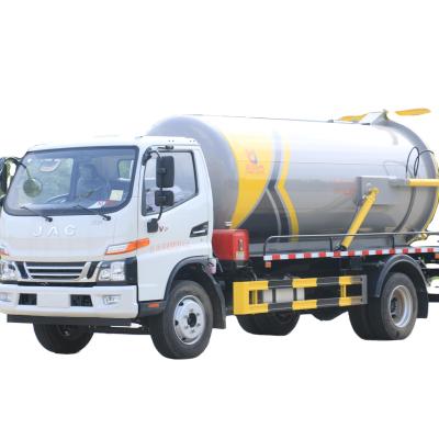 China 8 8 CBM Sewage Suction Truck Vacuum Best Sewage Suction Tanker Truck With Pump for sale