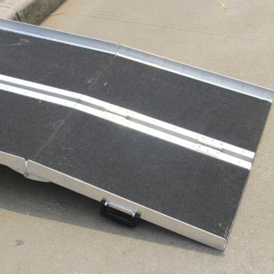 China EZ220580 Portable Aluminum Textured Aluminum Folding Wheelchair Threshold Ramp for sale