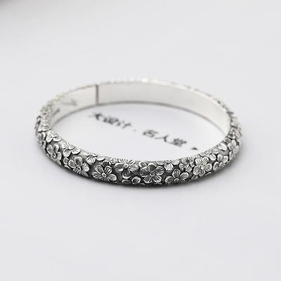 China Sterling Silver Handmade Customized Solid Retro Men's and Women's 999 Silver Bracelet CLASSIC Eight of Treasure Inscription for sale