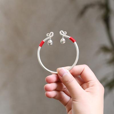 China CLASSIC Send Girlfriend 999 Sterling Silver Bracelet The Literary Forest Red String Handmade Smooth Peace Bell Bracelet for sale