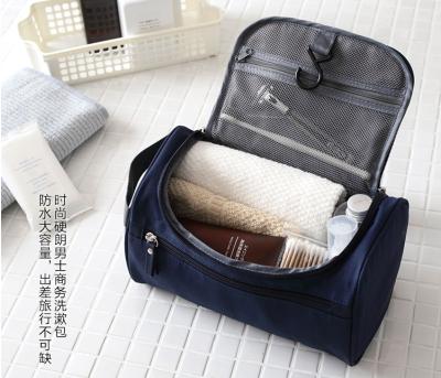 China 2020 High Quality Waterproof Cosmetic Bag Organizer Case Make Up Wash Toiletry Bag Durable For Men for sale