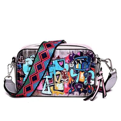 China 100% Eco-Friendly Popular Simple INS Shoulder Bag Hip Hop Strips Bolsa Wide Personalized Graffiti Cross - Body Bag for sale