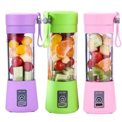 China Madou Fruit Smoothie Juicer Cup Handheld Blender Rechargeable Portable Blender Automatic USB Car Shakes Mini Travel Plastic Bottle for sale