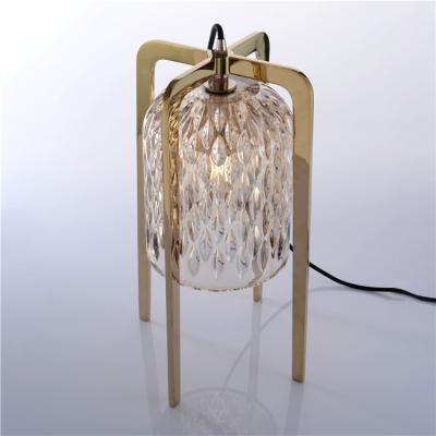 China High Quality New Design Outlet Elegant Indoor Lighting Crystal Table Lamp for Centerpieces Home Decoration for sale