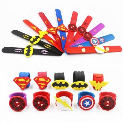 China Nickel Free Wholesale American Signs Superheroes ID Signs Custom Silicone Wristband Wristband for sale