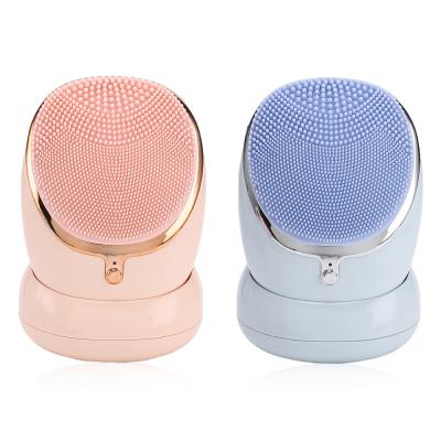 China Silicone Professional Waterproof Face Brush Electronic Beauty Remover Brush Beauty Care DEEP CLEANING Facial Massager for sale