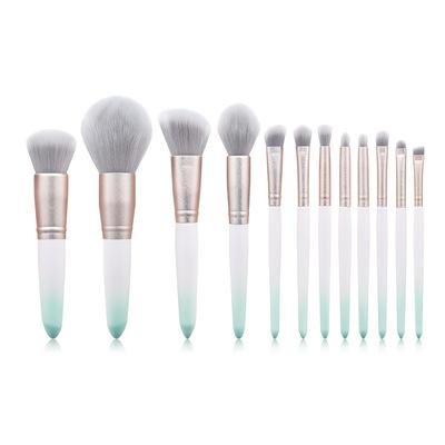 China Soft Stiffens Good Design 12 Pcs Makeup Brushes Green Matte Handle Blush Make Up Daily Vegan Makeup Brush for sale